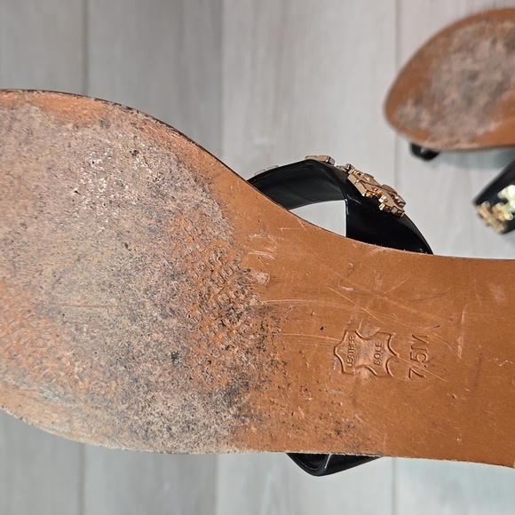 Tory Burch Womens Val Leather Loop Toe Logo Flats Sandals shoes sz 7.5M - Picture 9 of 11